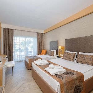 Standard Zimmer mit Kingsize-Bett